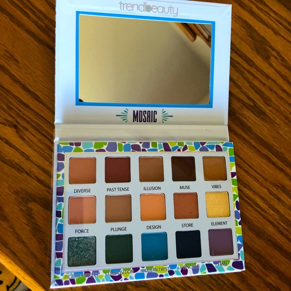 TrendBeauty Mosaic Eyeshadow palette - Picture 1 of 3